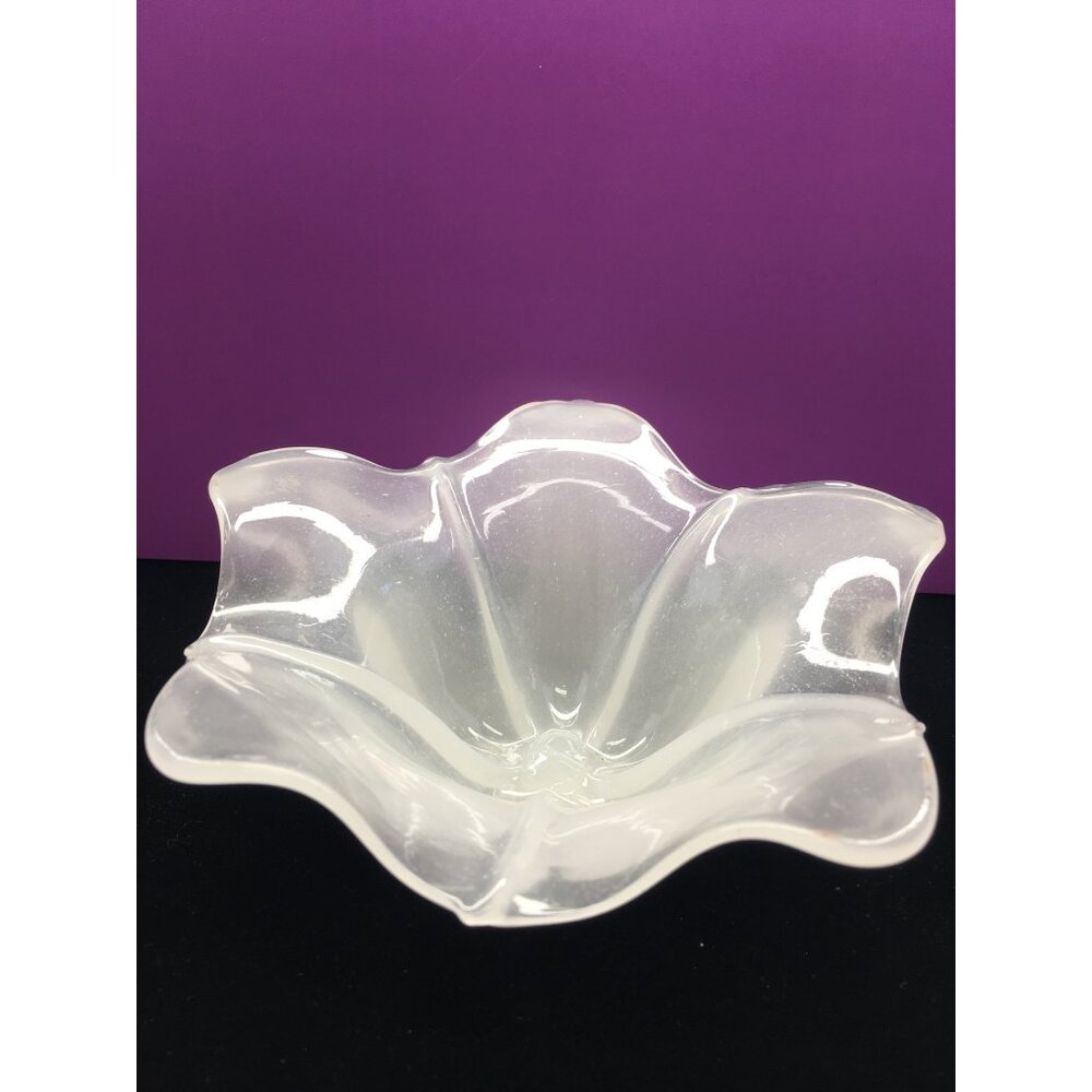 Vintage Viking Frosted Satin Glass Bowl Lotus Flower White 7'' Home Decor